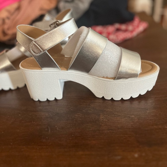 Soda Silver Strappy Sandals - Picture 2 of 3